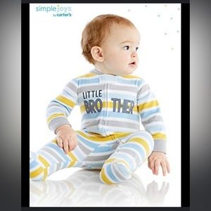 Bundle simple joys carters footie pajamas . 0-3 months .